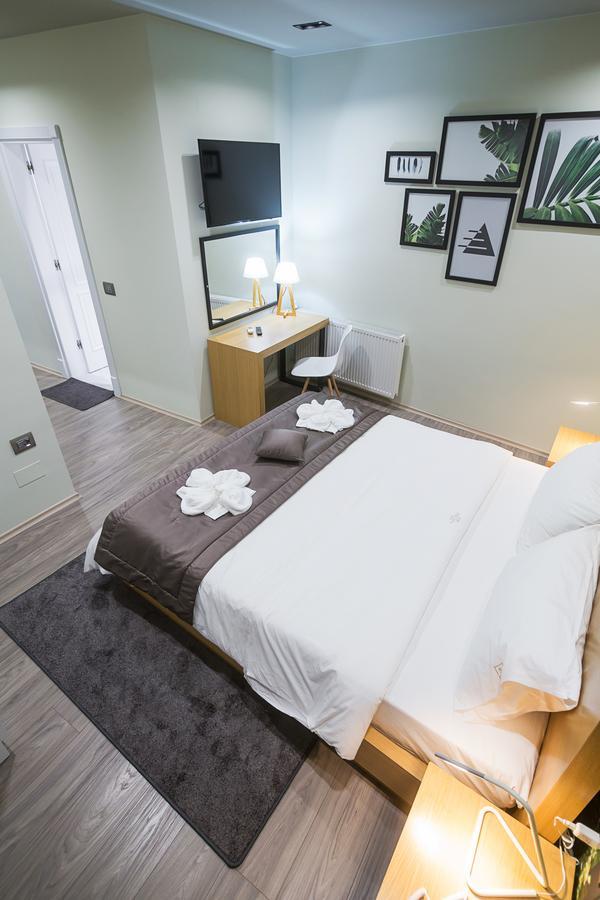 Hotel Regal Корча Экстерьер фото
