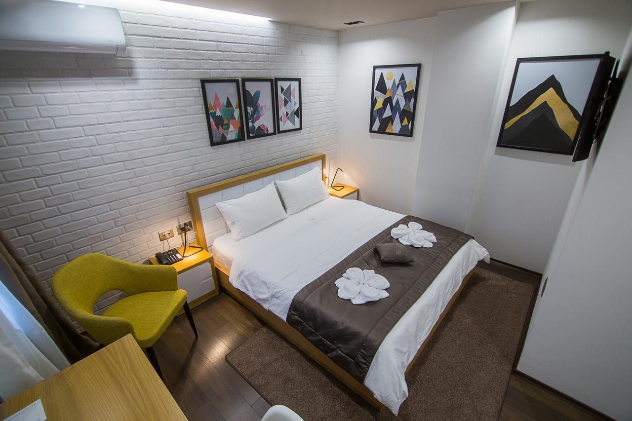 Hotel Regal Корча Экстерьер фото